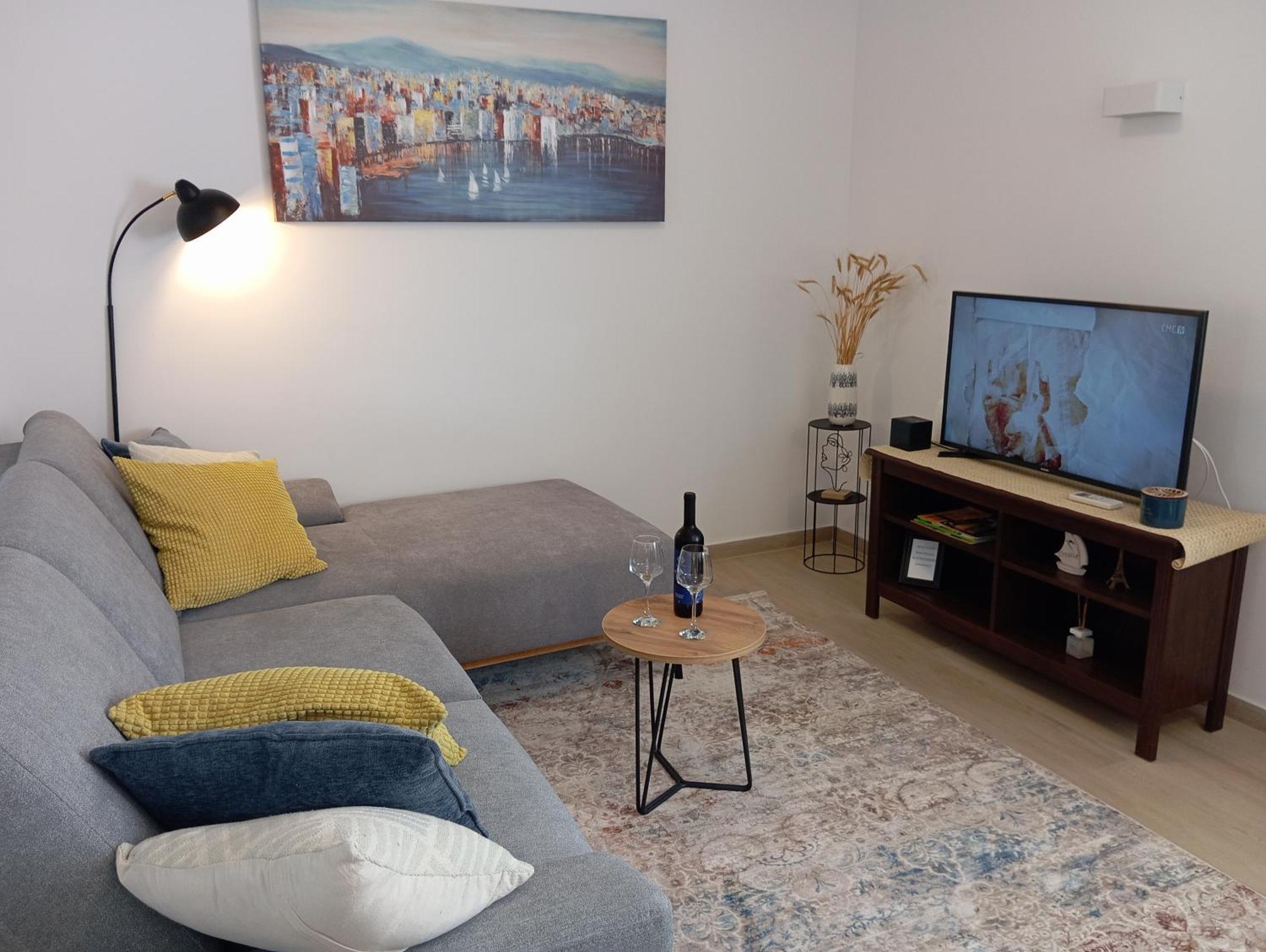 Rosa Mystica Apartment โตรกีร์ ภายนอก รูปภาพ