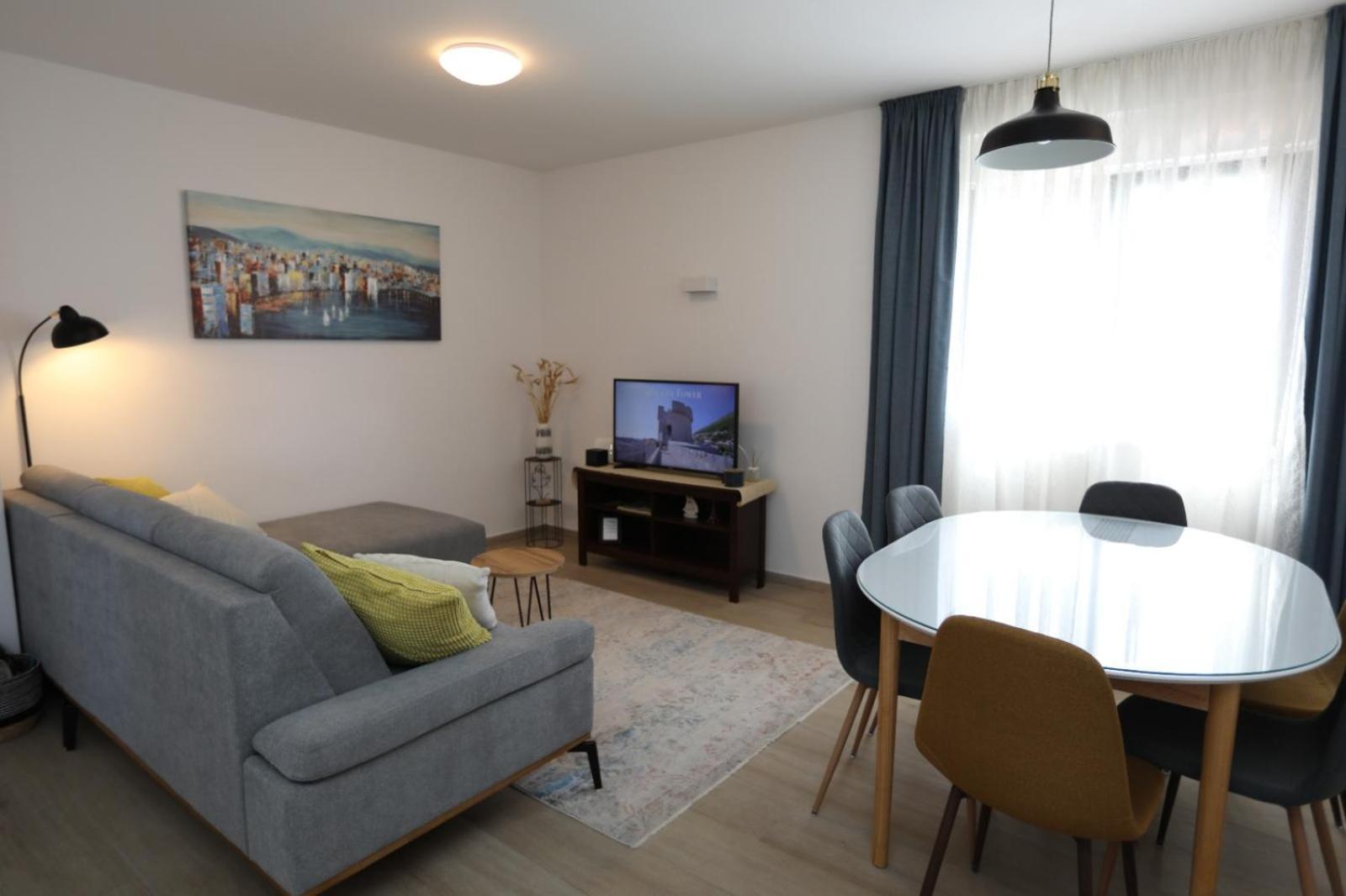 Rosa Mystica Apartment โตรกีร์ ภายนอก รูปภาพ