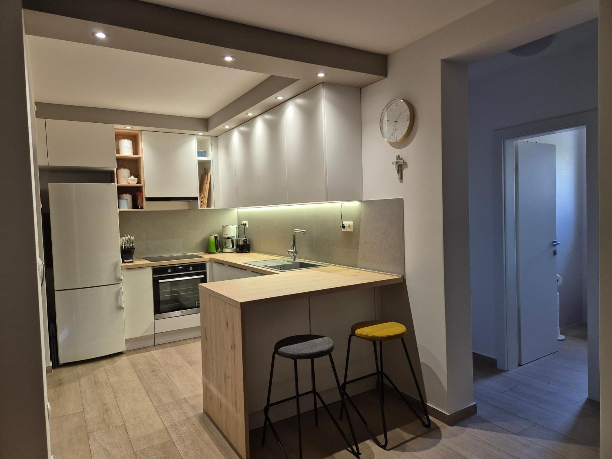 Rosa Mystica Apartment โตรกีร์ ภายนอก รูปภาพ